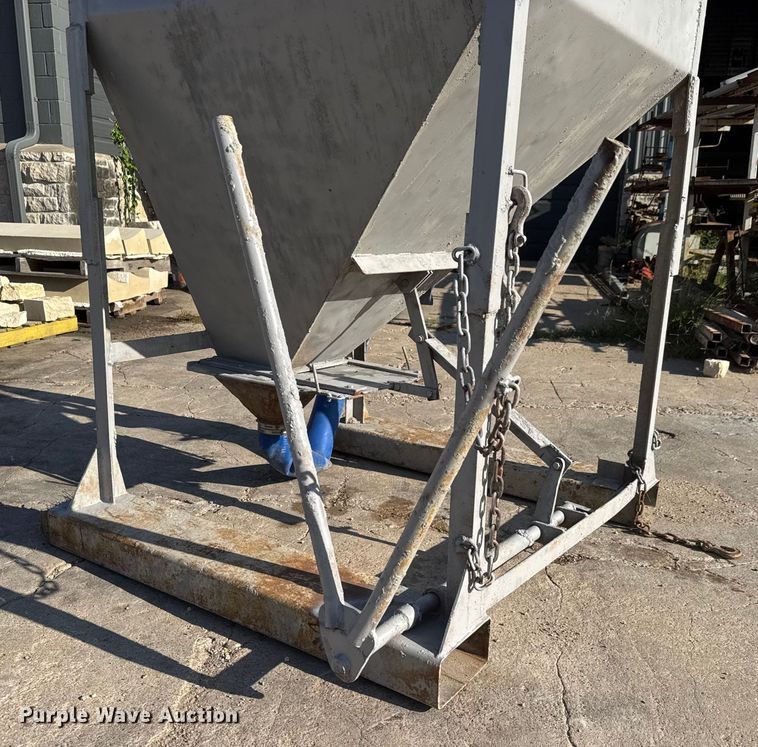 image for item EM8147 Gar-bro grout bucket dispenser