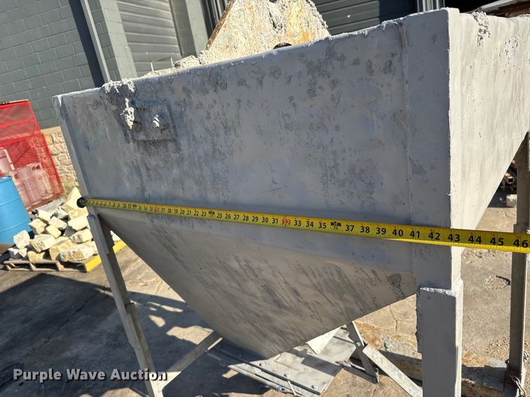 image for item EM8147 Gar-bro grout bucket dispenser