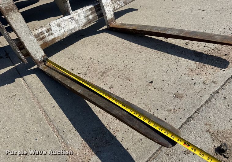 image for item EM8149 2007 Genie GTH-842 telehandler