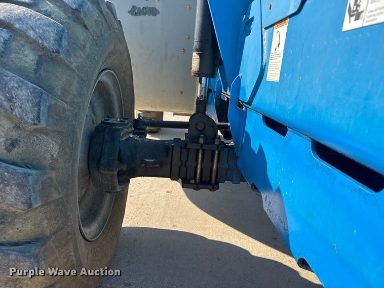 image for item EM8149 2007 Genie GTH-842 telehandler