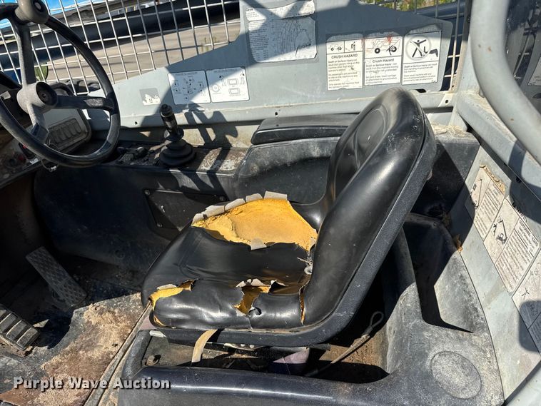 image for item EM8149 2007 Genie GTH-842 telehandler