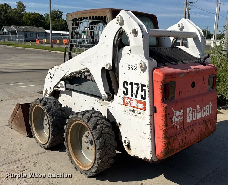image for item EM8150 2009 Bobcat S175 skid steer loader