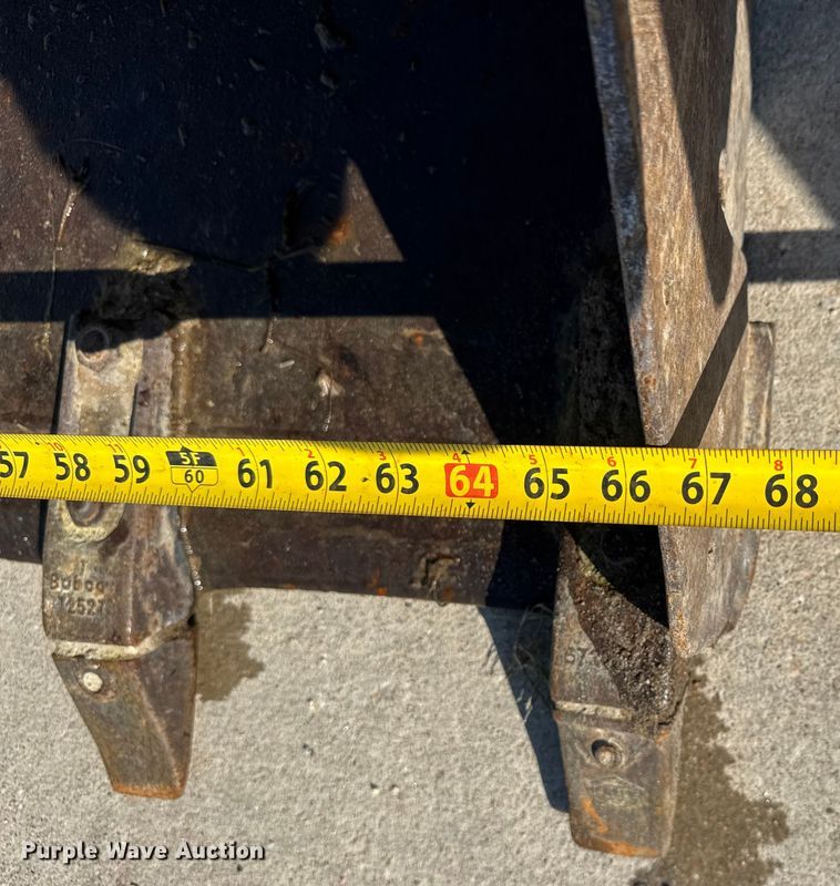 image for item EM8150 2009 Bobcat S175 skid steer loader