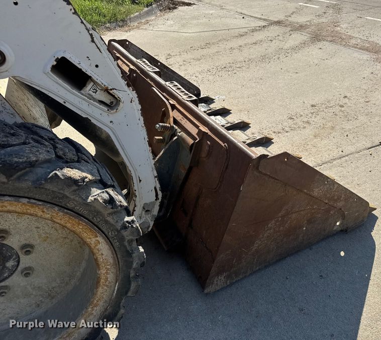 image for item EM8150 2009 Bobcat S175 skid steer loader