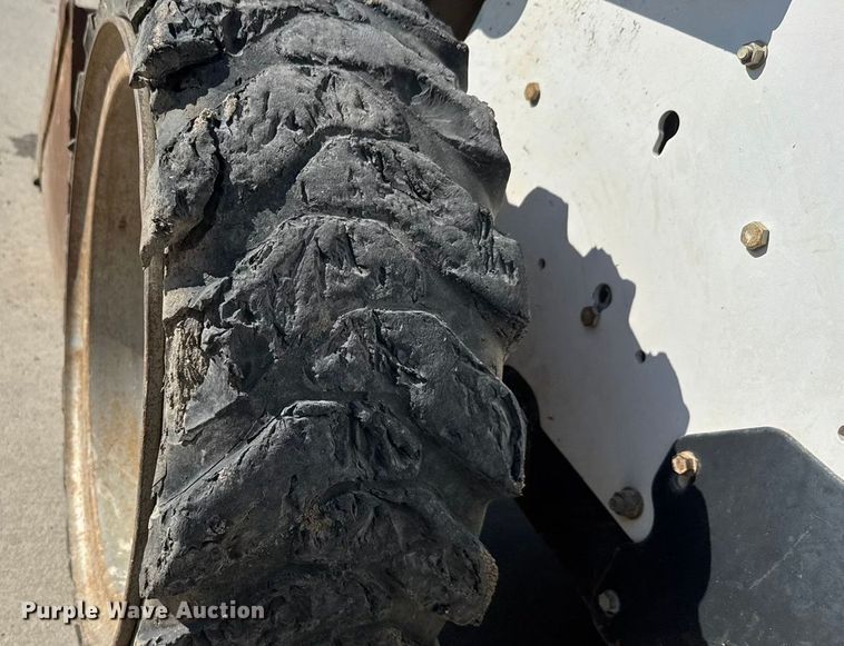 image for item EM8150 2009 Bobcat S175 skid steer loader