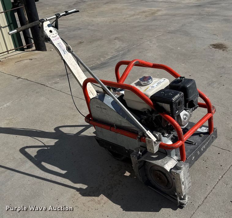 image for item EM8160 2015 Husqvarna Soff-Cut 2000E concrete saw