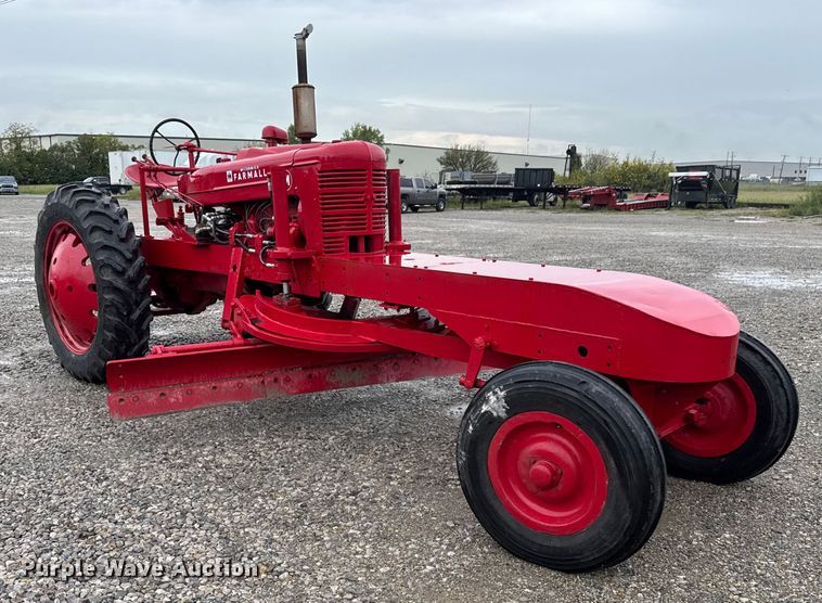 image for item EM8165 McCormick Farmall M motor grader