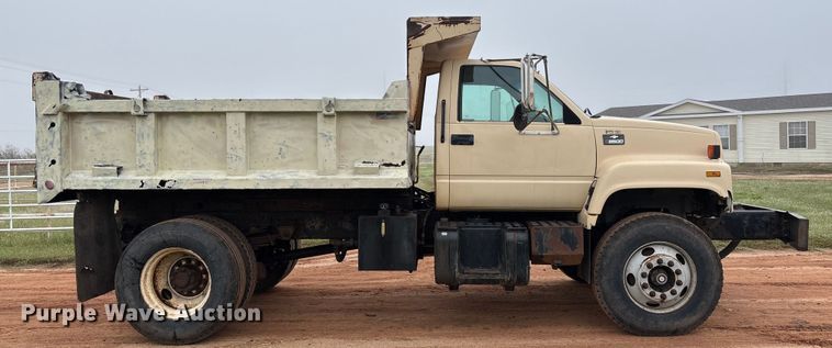 image for item EM8192 1999 Chevrolet C7500 dump truck