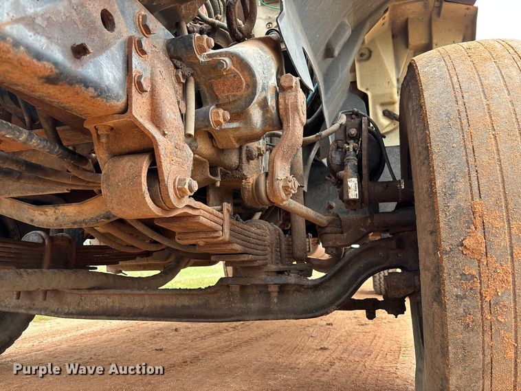 image for item EM8192 1999 Chevrolet C7500 dump truck