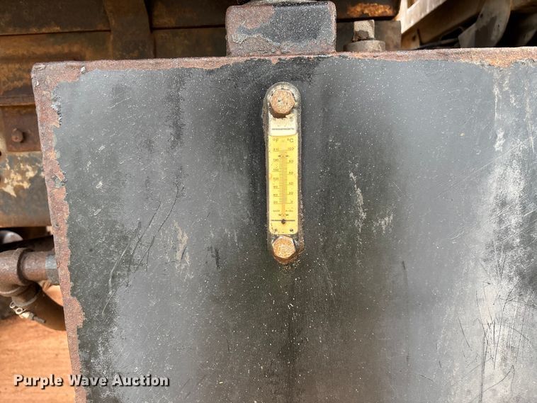 image for item EM8192 1999 Chevrolet C7500 dump truck