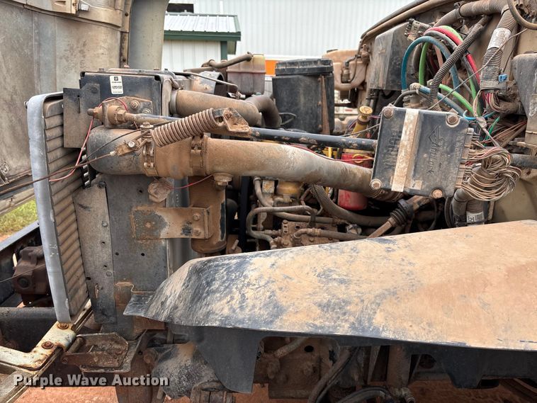 image for item EM8192 1999 Chevrolet C7500 dump truck