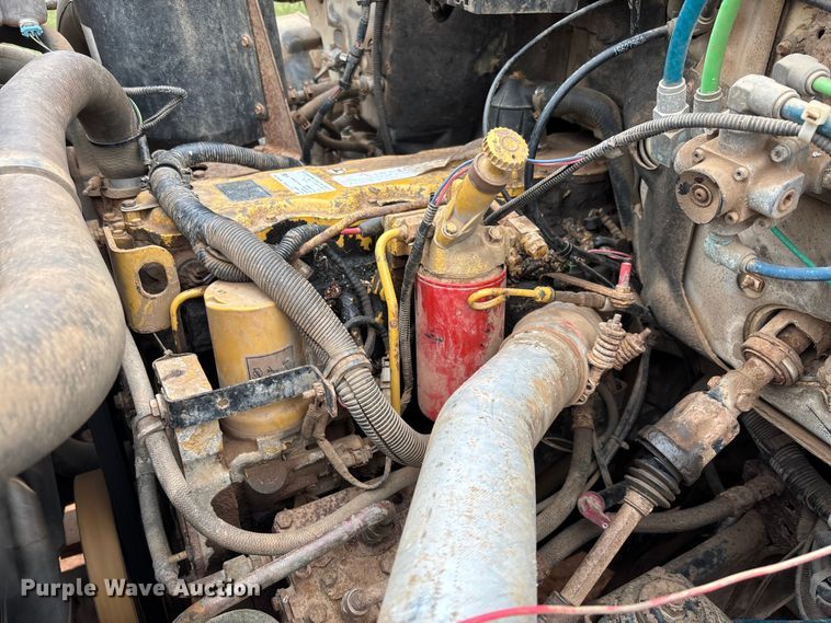 image for item EM8192 1999 Chevrolet C7500 dump truck