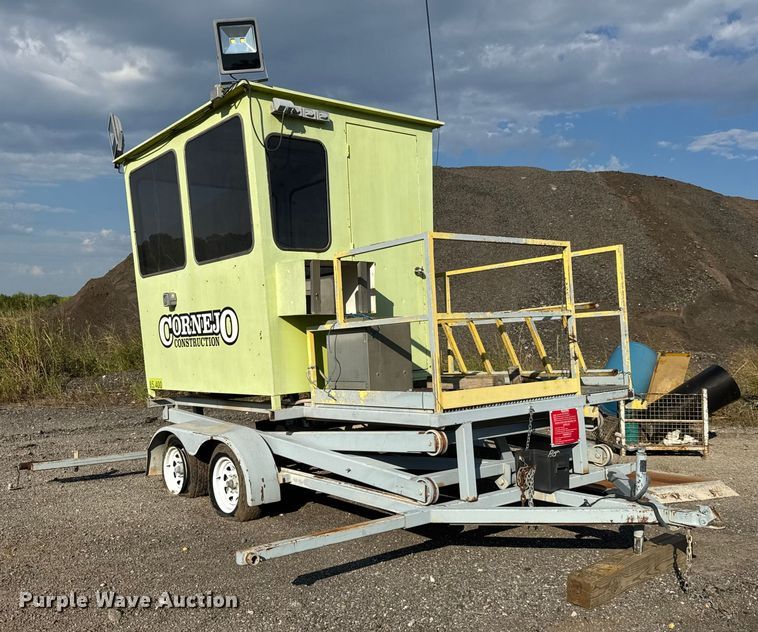 image for item EM8286 Shop built observation tower trailer