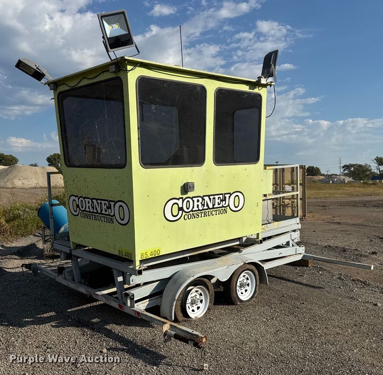 image for item EM8286 Shop built observation tower trailer