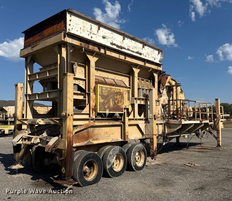 image for item EM8300 Crushing plant