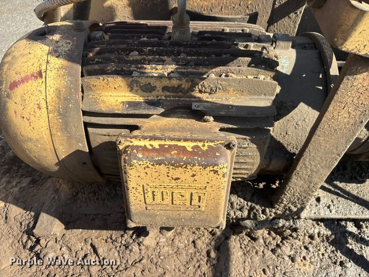 image for item EM8300 Crushing plant