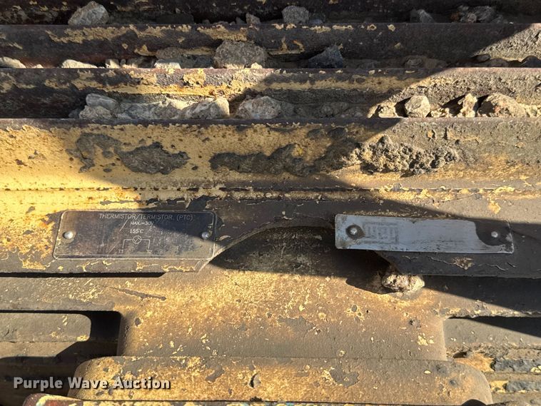 image for item EM8300 Crushing plant