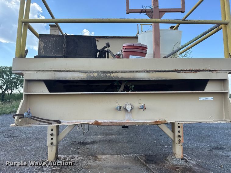 image for item EM8300 Crushing plant