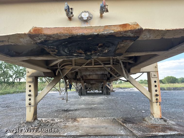 image for item EM8300 Crushing plant