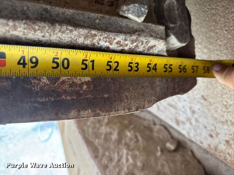 image for item EM8300 Crushing plant