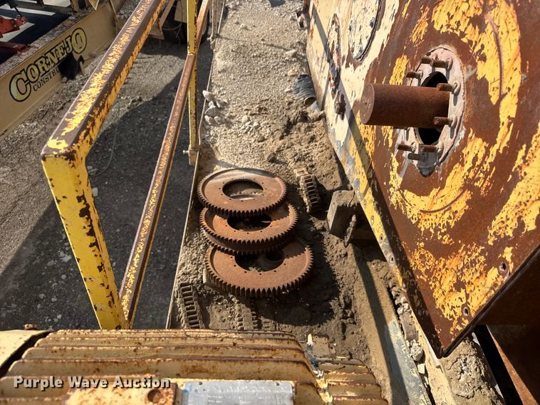 image for item EM8300 Crushing plant