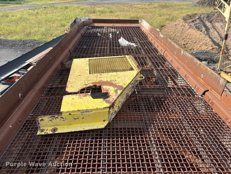 image for item EM8300 Crushing plant