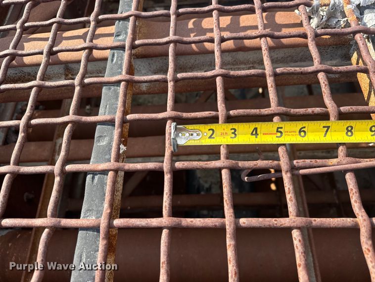 image for item EM8300 Crushing plant