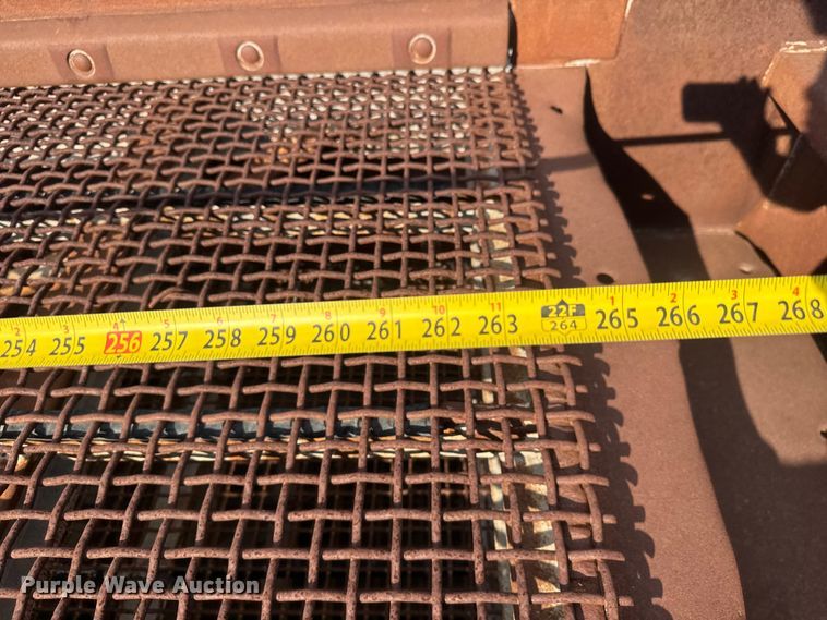 image for item EM8300 Crushing plant