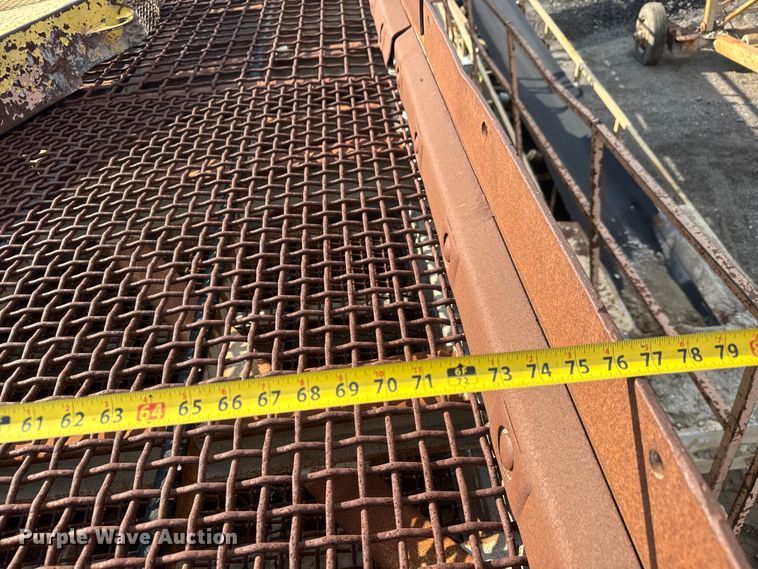 image for item EM8300 Crushing plant