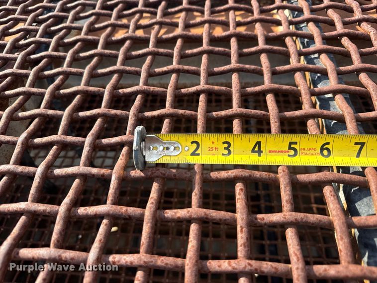 image for item EM8300 Crushing plant