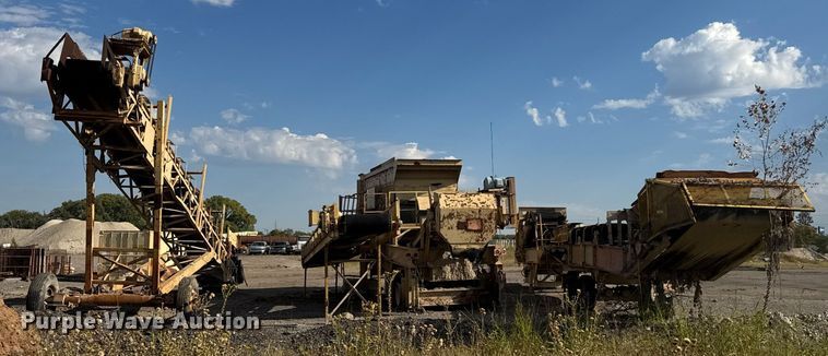 image for item EM8300 Crushing plant