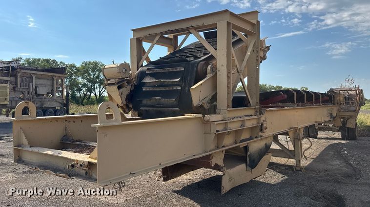 image for item EM8300 Crushing plant