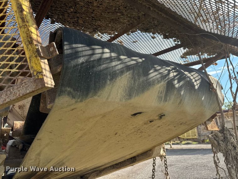 image for item EM8300 Crushing plant