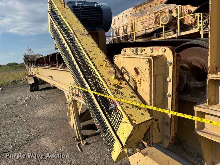image for item EM8300 Crushing plant