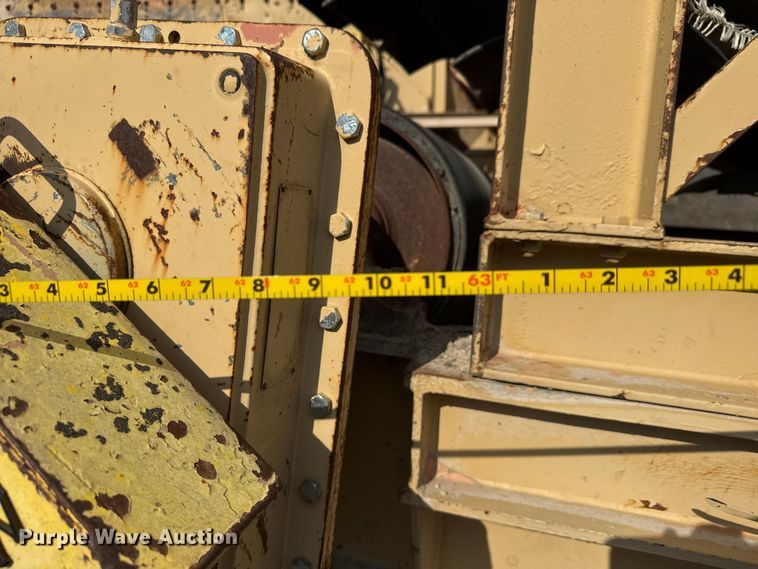 image for item EM8300 Crushing plant