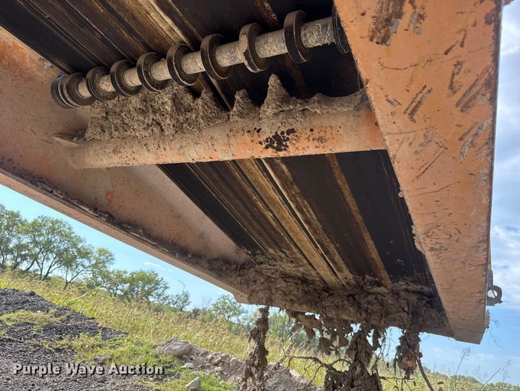 image for item EM8300 Crushing plant