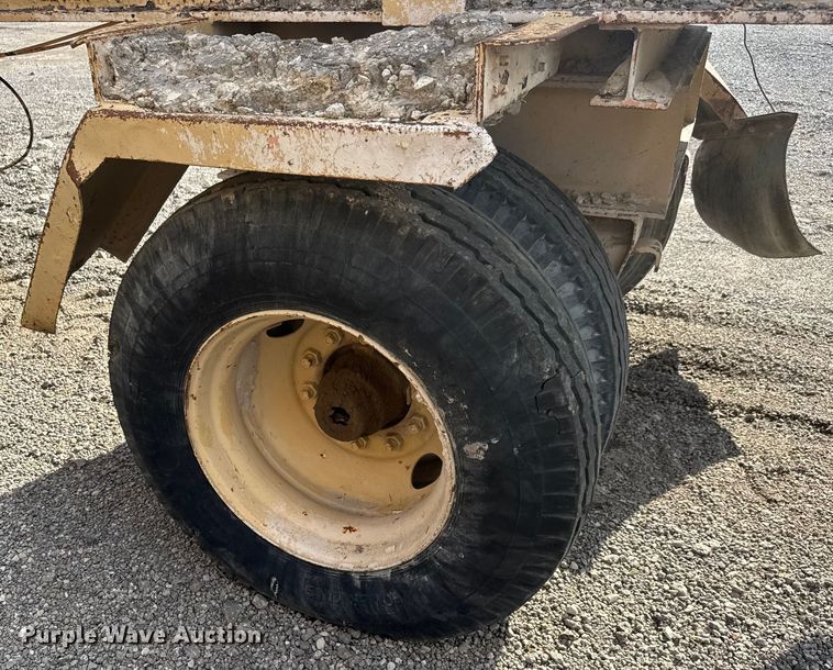 image for item EM8300 Crushing plant