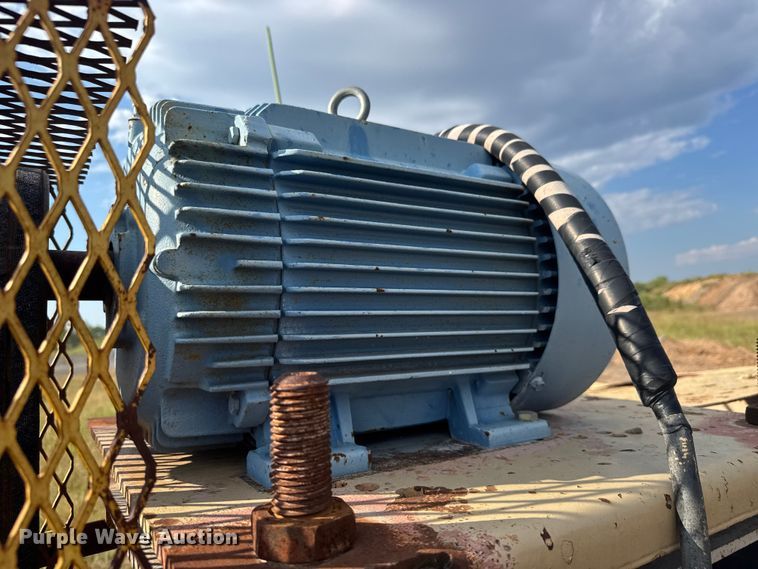 image for item EM8300 Crushing plant