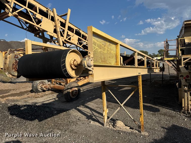 image for item EM8300 Crushing plant