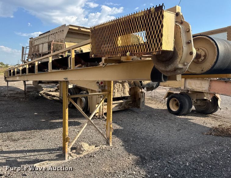 image for item EM8300 Crushing plant