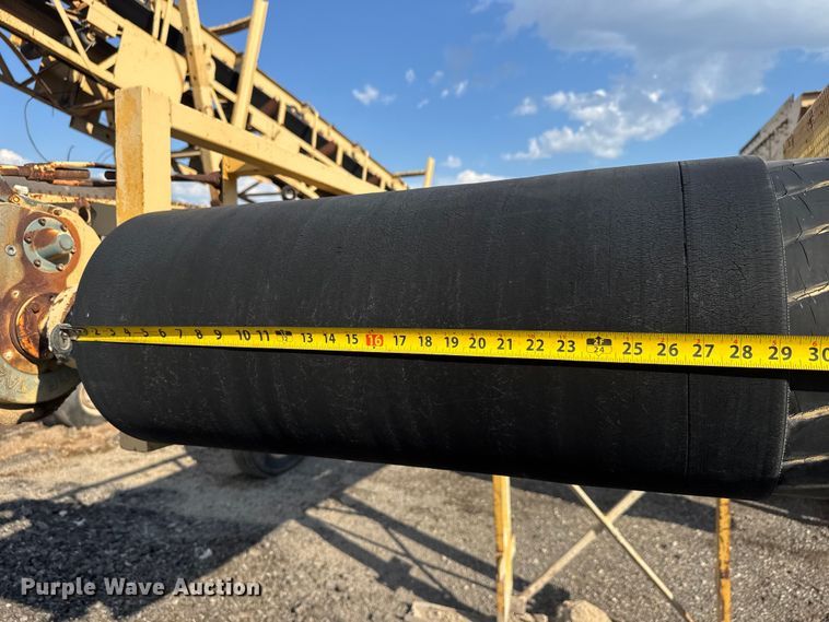 image for item EM8300 Crushing plant