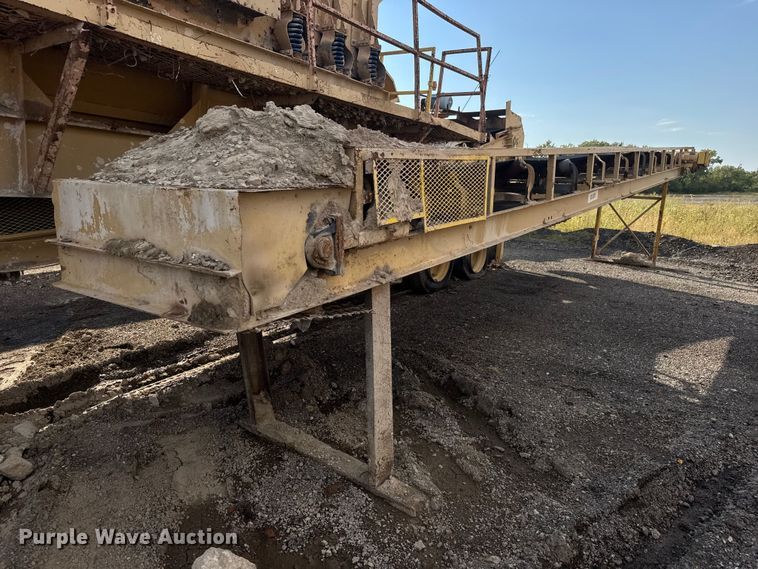 image for item EM8300 Crushing plant