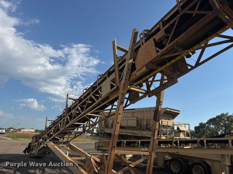 image for item EM8300 Crushing plant