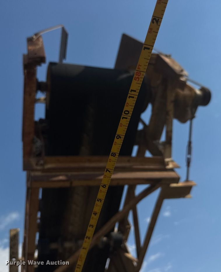 image for item EM8300 Crushing plant