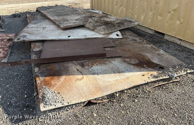 image for item EM8300 Crushing plant