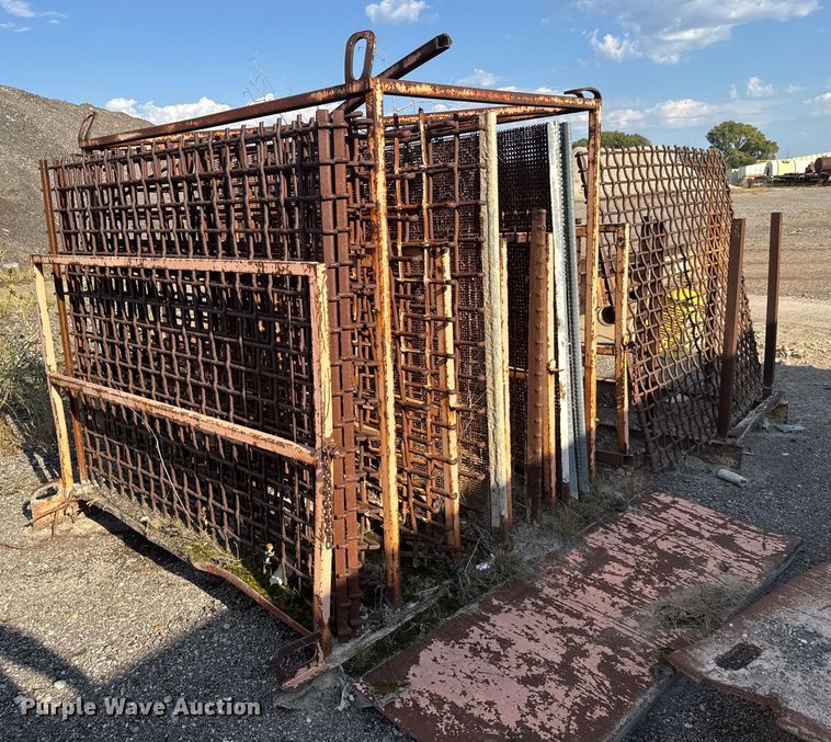 image for item EM8300 Crushing plant