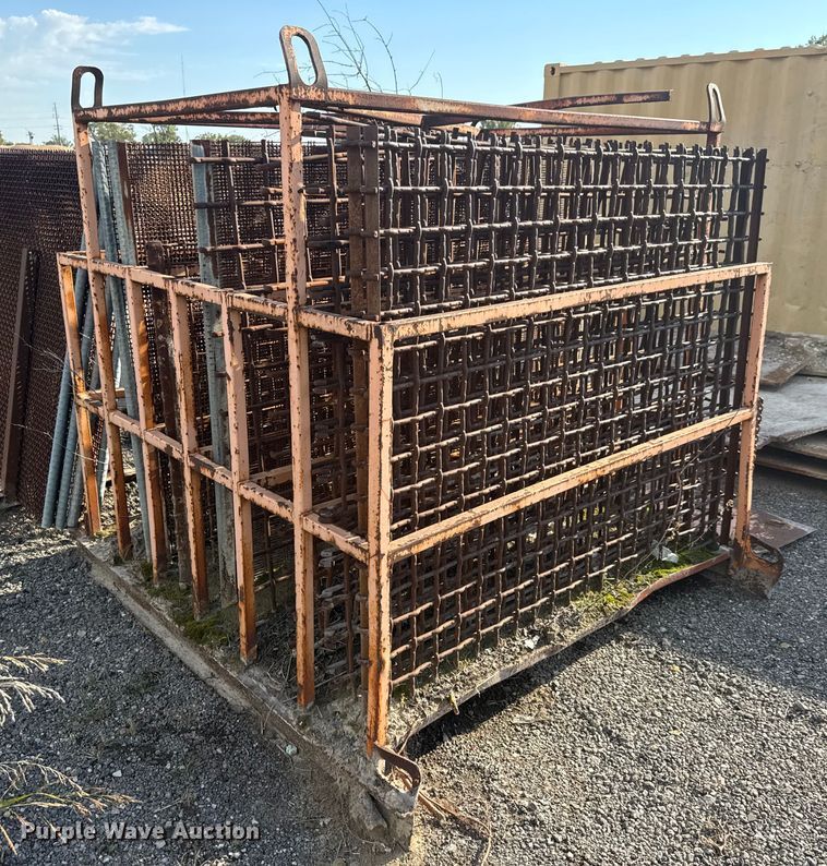 image for item EM8300 Crushing plant