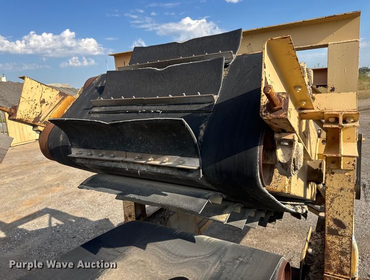 image for item EM8300 Crushing plant