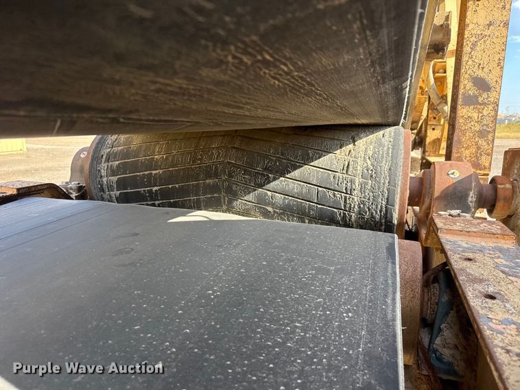 image for item EM8300 Crushing plant