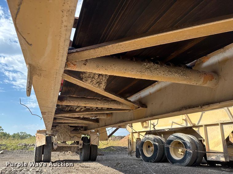 image for item EM8300 Crushing plant